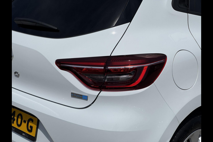 Renault Clio 1.6 E-Tech Hybrid 140 Zen PARKEERCAMERA | ECC | VELGEN | ZUINIG