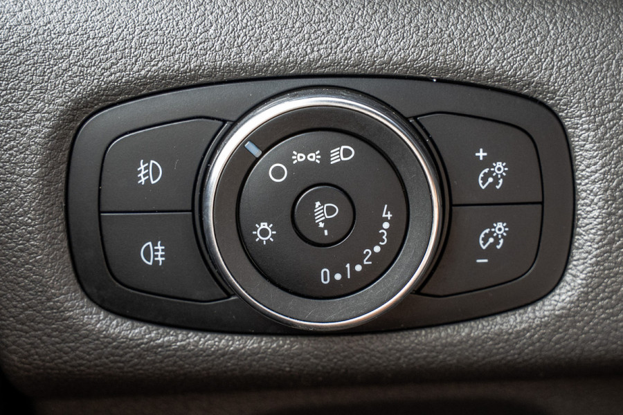 Ford Transit Custom 2.0 EcoBlue L2H1 | 130PK | Volledig Ingericht | LED | Cruise | PDC | Airco | Trekhaak