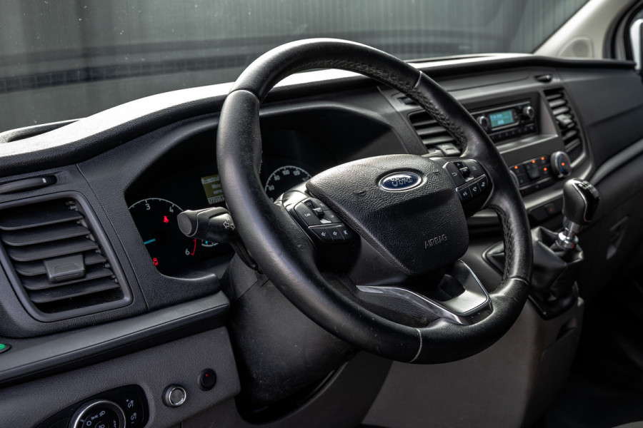 Ford Transit Custom 2.0 EcoBlue L2H1 | 130PK | Volledig Ingericht | LED | Cruise | PDC | Airco | Trekhaak