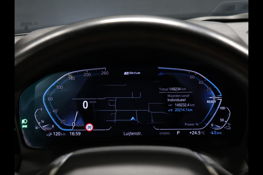 BMW 3 Serie Touring 320e Business Edition Plus [SCHUIFKANTELDAK, APPLE CARPLAY, ANDROID, STOELVERWARMING, PDC V+A, CRUISE, CLIMATE 3-ZONE, LASERLICHT, COMFORT ACCESS, VOL LEDER, DIGITAL DASH, ELEK. ACHTERKLEP, NIEUWSTAAT]