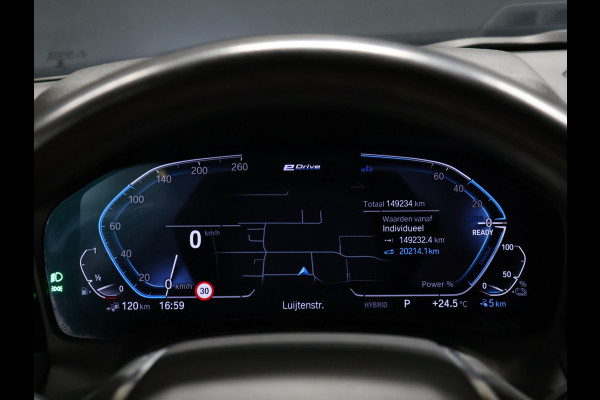 BMW 3 Serie Touring 320e Business Edition Plus [SCHUIFKANTELDAK, APPLE CARPLAY, ANDROID, STOELVERWARMING, PDC V+A, CRUISE, CLIMATE 3-ZONE, LASERLICHT, COMFORT ACCESS, VOL LEDER, DIGITAL DASH, ELEK. ACHTERKLEP, NIEUWSTAAT]