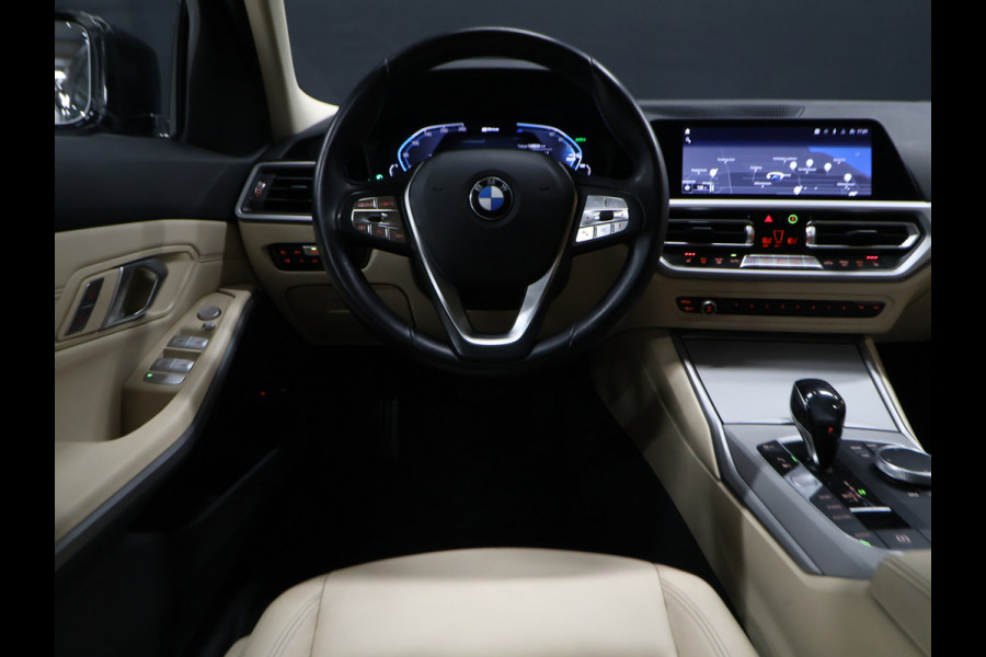 BMW 3 Serie Touring 320e Business Edition Plus [SCHUIFKANTELDAK, APPLE CARPLAY, ANDROID, STOELVERWARMING, PDC V+A, CRUISE, CLIMATE 3-ZONE, LASERLICHT, COMFORT ACCESS, VOL LEDER, DIGITAL DASH, ELEK. ACHTERKLEP, NIEUWSTAAT]