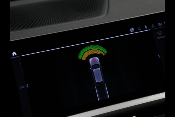 BMW 3 Serie Touring 320e Business Edition Plus [SCHUIFKANTELDAK, APPLE CARPLAY, ANDROID, STOELVERWARMING, PDC V+A, CRUISE, CLIMATE 3-ZONE, LASERLICHT, COMFORT ACCESS, VOL LEDER, DIGITAL DASH, ELEK. ACHTERKLEP, NIEUWSTAAT]