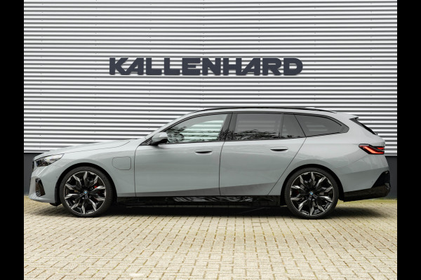 BMW 5 Serie Touring 530e M-Sport Pro - Pano - Trekhaak - ACC - Head-up - Harman Kardon