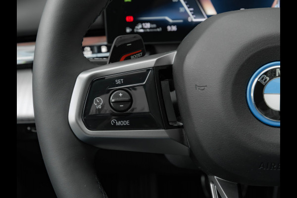 BMW 5 Serie Touring 530e M-Sport Pro - Pano - Trekhaak - ACC - Head-up - Harman Kardon