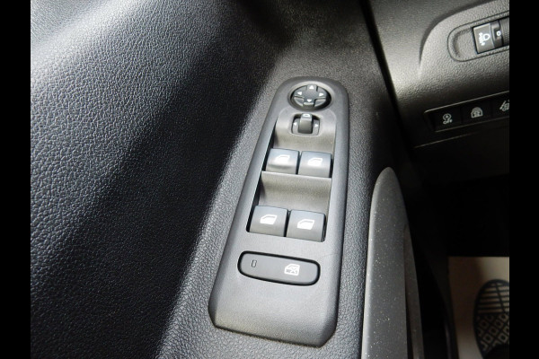 Citroën Berlingo XL 1.2 PT SHINE*7 PERS*NAVI*CR CONTR*TREKH*1e EIG*