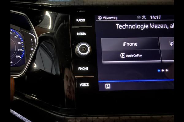Volkswagen T-Cross 1.0 TSI R-Line|Virtual Cockpit|IQ.Drive|Blindspot|Keyless|Camera|LED+Xenon|CarPlay|Rijklaar