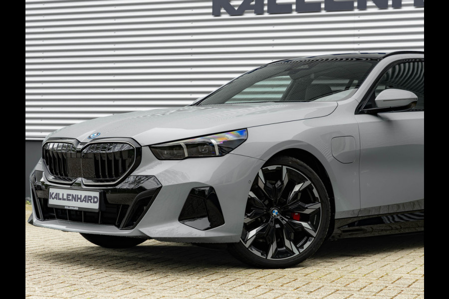 BMW 5 Serie Touring 530e M-Sport Pro - Pano - Trekhaak - ACC - Head-up - Harman Kardon