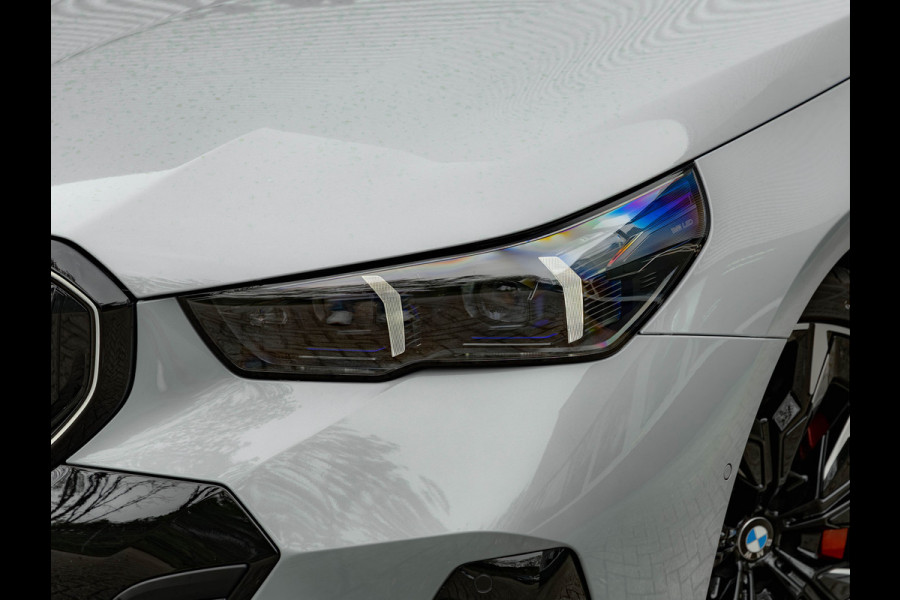 BMW 5 Serie Touring 530e M-Sport Pro - Pano - Trekhaak - ACC - Head-up - Harman Kardon