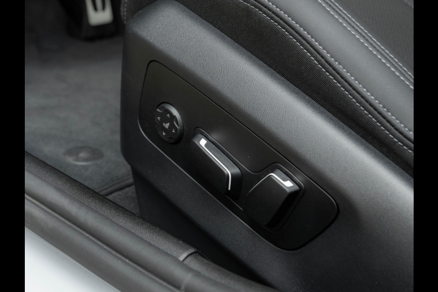 BMW 5 Serie Touring 530e M-Sport Pro - Pano - Trekhaak - ACC - Head-up - Harman Kardon