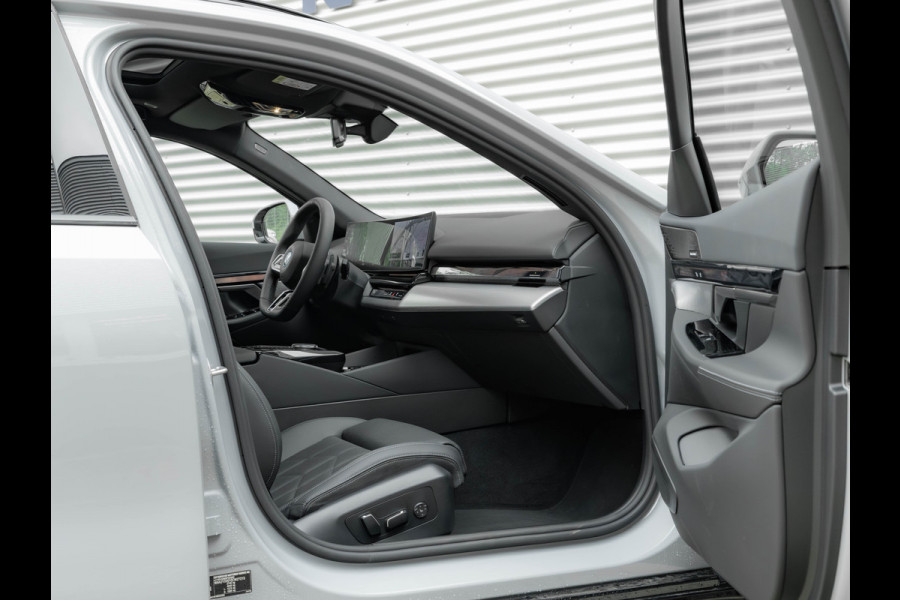 BMW 5 Serie Touring 530e M-Sport Pro - Pano - Trekhaak - ACC - Head-up - Harman Kardon