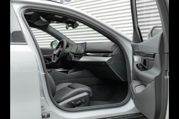 BMW 5 Serie Touring 530e M-Sport Pro - Pano - Trekhaak - ACC - Head-up - Harman Kardon