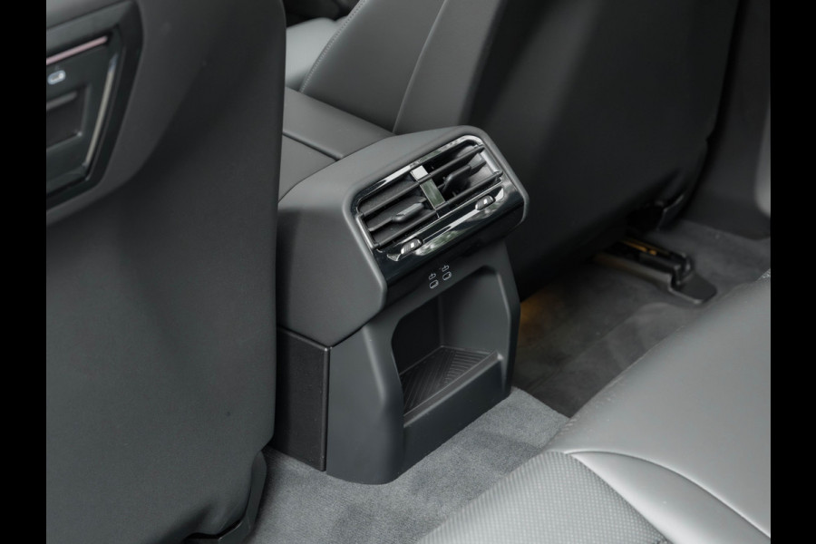 BMW 5 Serie Touring 530e M-Sport Pro - Pano - Trekhaak - ACC - Head-up - Harman Kardon