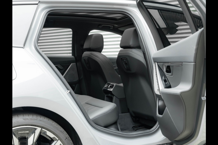 BMW 5 Serie Touring 530e M-Sport Pro - Pano - Trekhaak - ACC - Head-up - Harman Kardon