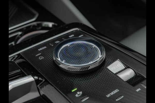 BMW 5 Serie Touring 530e M-Sport Pro - Pano - Trekhaak - ACC - Head-up - Harman Kardon
