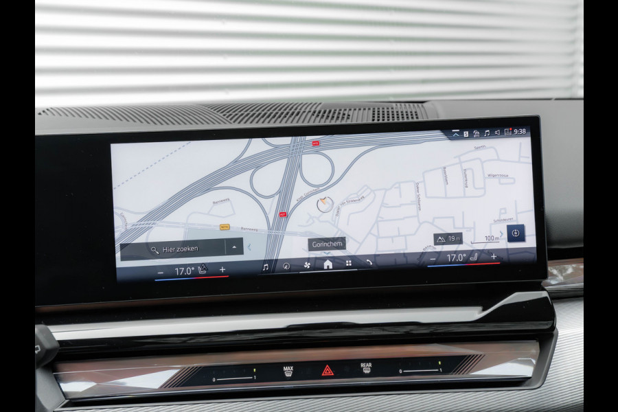 BMW 5 Serie Touring 530e M-Sport Pro - Pano - Trekhaak - ACC - Head-up - Harman Kardon