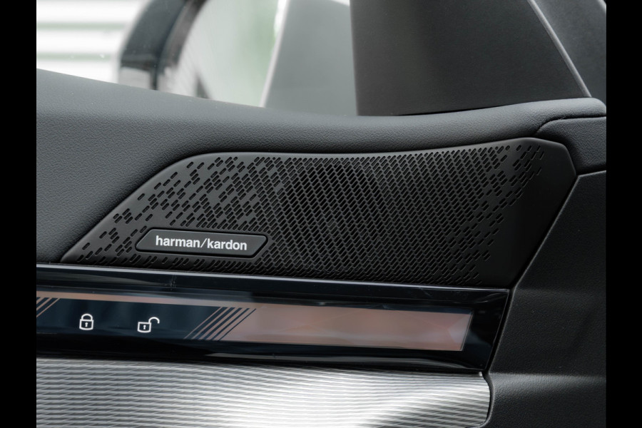 BMW 5 Serie Touring 530e M-Sport Pro - Pano - Trekhaak - ACC - Head-up - Harman Kardon