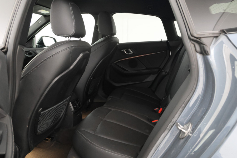 BMW 2 Serie Gran Coupé 218i High Executive Automaat, M-sport, Leer, climate,