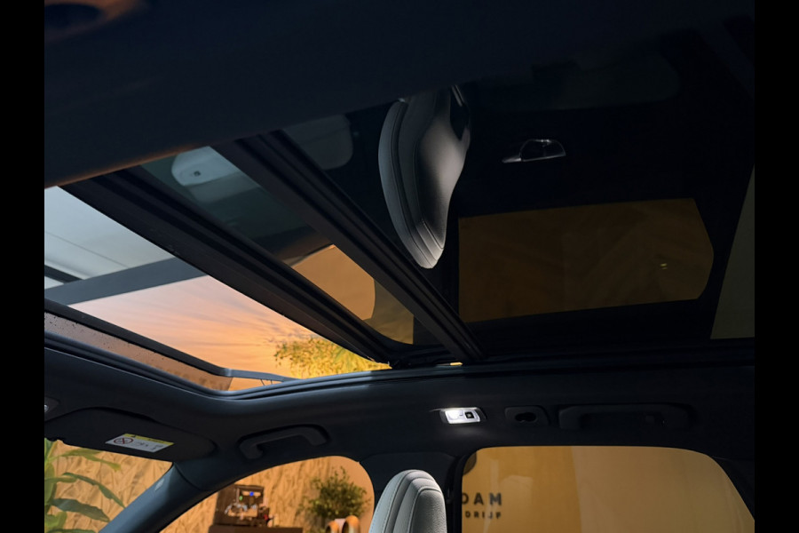 Volvo XC60 2.0 T8 Twin Engine AWD Inscription|PHEV SOH 91%|Dealer Onderhouden|1e Eigenaar|Full Options