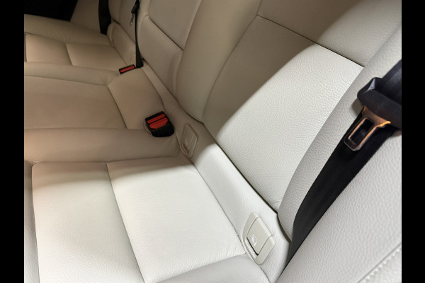 Volvo XC60 2.0 T8 Twin Engine AWD Inscription|PHEV SOH 91%|Dealer Onderhouden|1e Eigenaar|Full Options