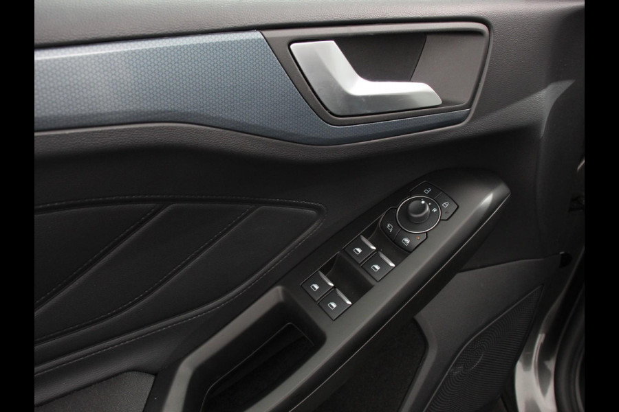 Ford Focus 1.0 EcoBoost 155pk Hybrid Automaat Active X DEMO ! Navigatie  Climate Control  Camera  Parkeer sensoren  B&O  DAB  Led  Lichtmetalen velgen