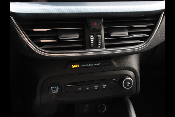 Ford Focus 1.0 EcoBoost 155pk Hybrid Automaat Active X DEMO ! Navigatie  Climate Control  Camera  Parkeer sensoren  B&O  DAB  Led  Lichtmetalen velgen