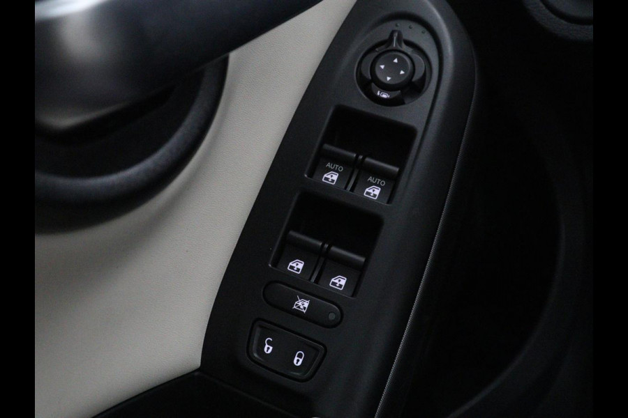 Fiat 500X 1.5 MHEV Yacht Club Capri | Vouwdak | Leder | Adaptive cruise | Camera | Carplay | Navigatie | Climate control | Keyless | Cabrio | Automaat