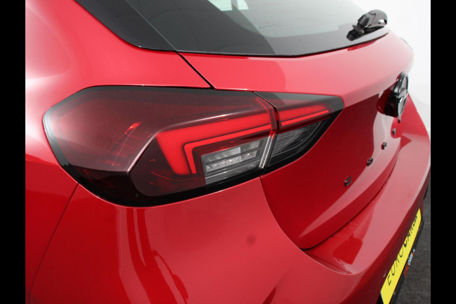 Opel Corsa 1.2 Turbo Hybrid 100pk GS Automaat DEMO ! Navigatie Apple Carplay/Android Auto Camera Parkeersensoren Cruise Control Dodehoek assistent Airco Lichtmetalen velgen Virtual Cockpit
