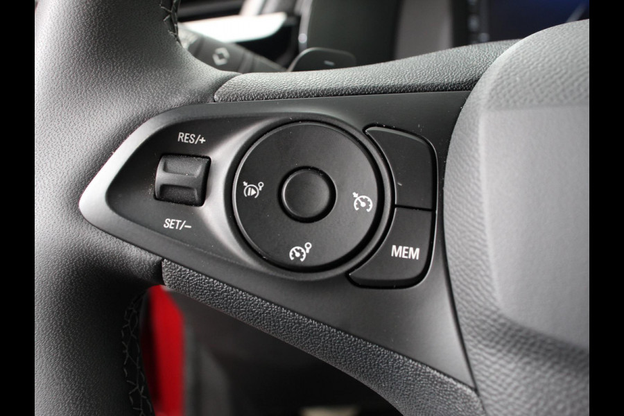 Opel Corsa 1.2 Turbo Hybrid 100pk GS Automaat DEMO ! Navigatie Apple Carplay/Android Auto Camera Parkeersensoren Cruise Control Dodehoek assistent Airco Lichtmetalen velgen Virtual Cockpit