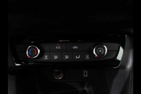 Opel Corsa 1.2 Turbo Hybrid 100pk GS Automaat DEMO ! Navigatie Apple Carplay/Android Auto Camera Parkeersensoren Cruise Control Dodehoek assistent Airco Lichtmetalen velgen Virtual Cockpit
