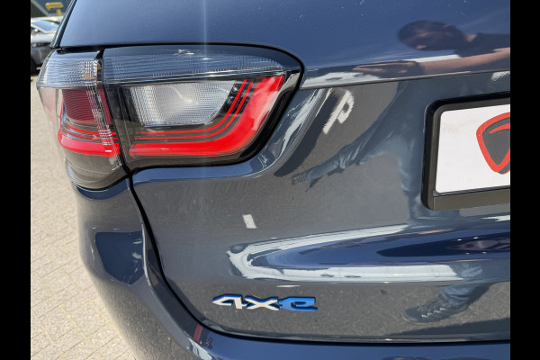 Jeep Compass 4xe 190 Plug-in Hybrid Electric Altitude (Elektrische Klep - Keyless Entry - LED - Automatische Airco - Camera - Navigatie - App