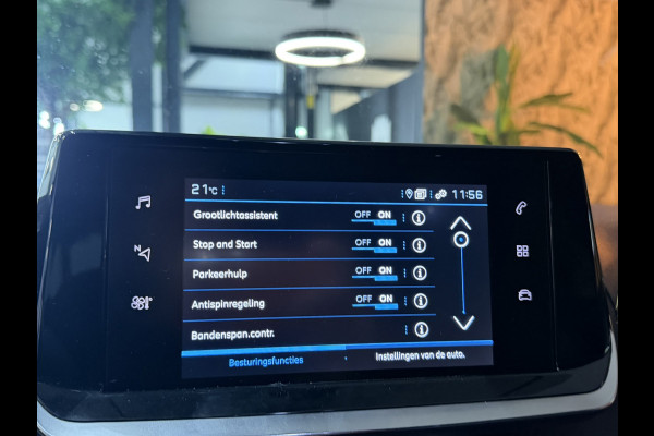 Peugeot 2008 1.2 GT Line|Automaat|Premium kleur|131PK Sport|360° Camera|Sfeerverlichting|Navi|CarPlay|LED|Rijklaar