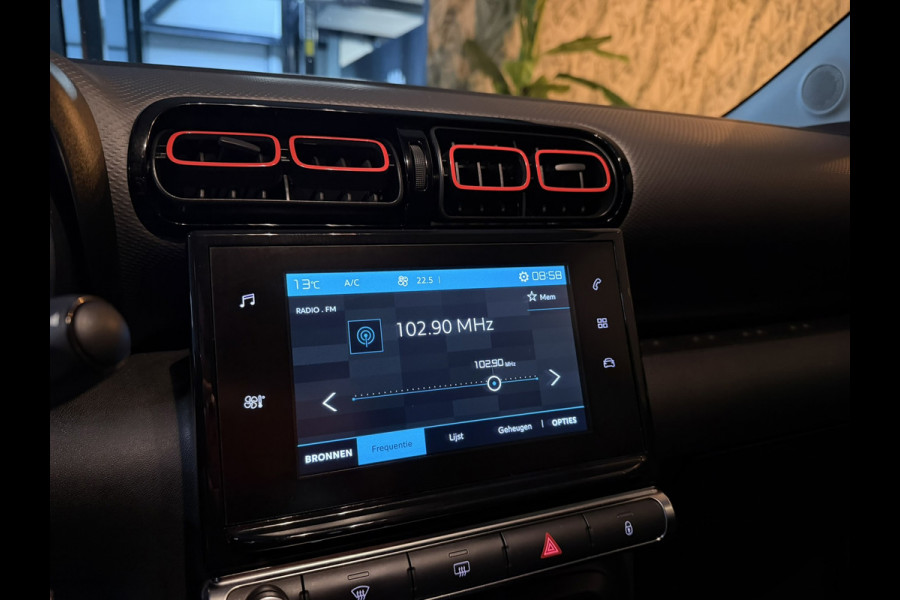 Citroën C3 Aircross 1.2 S&S Feel|Automaat|Rode accenten|360° Camera|CarPlay|Cruise|LED|Parkeerhulp|Rijklaar