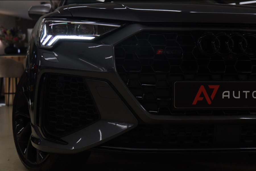 Audi RS Q3 Sportback TFSI Pano/360Cam/Carplay/RSStoelen/Blindspot/BOMVOL