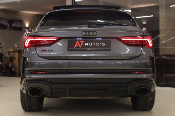 Audi RS Q3 Sportback TFSI Pano/360Cam/Carplay/RSStoelen/Blindspot/BOMVOL