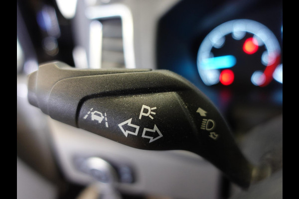 Ford Transit Custom 320 2.0 TDCI L2H1 Sport 170PK Automaat Airco Cruise Control Bluetooth Navi Trekhaak