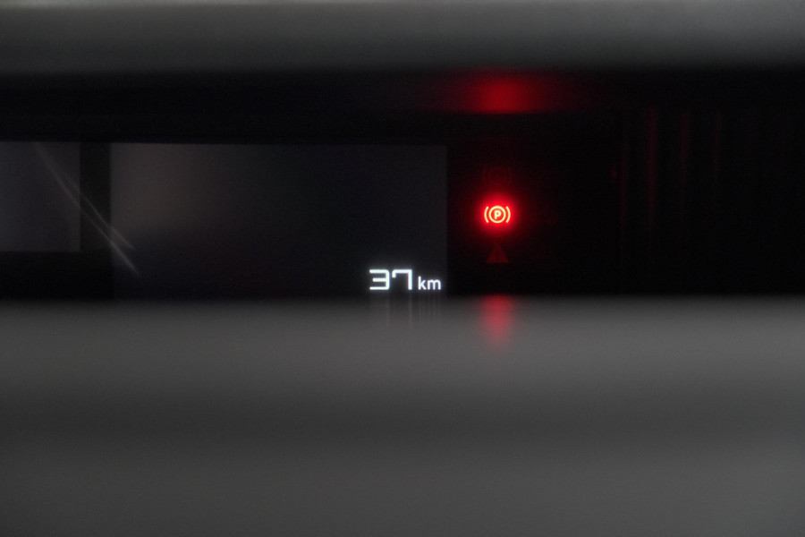 Citroën Ë-C3 Aircross Plus 113pk Extended Range 54 kWh | 11 KW Lader | Camera | Apple CarPlay | Parkeersensoren