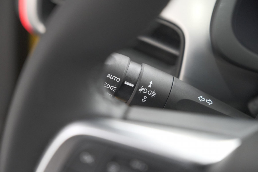 Jeep Avenger Turbo 100 Summit | Camera | Dodehoekdetectie | Adaptieve Cruise Control | Apple Carplay