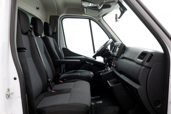 Renault Master T35 2.3 dCi 145pk Bakwagen met laadklep 960kg laadvermogen 04-2024