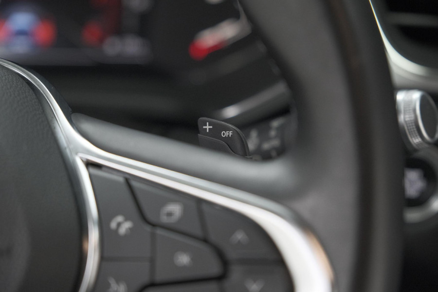 Renault Captur TCe 130 EDC Intens | Trekhaak | 360 Camera | Dodehoekdetectie | Groot Infotainmentscherm