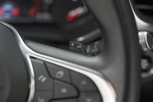 Renault Captur TCe 130 EDC Intens | Trekhaak | 360 Camera | Dodehoekdetectie | Groot Infotainmentscherm