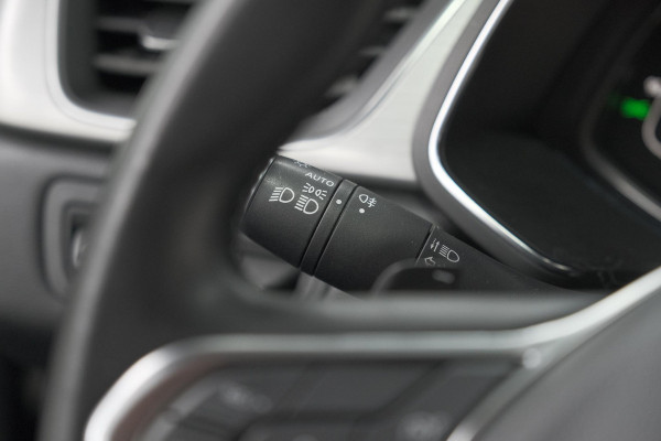 Renault Captur TCe 130 EDC Intens | Trekhaak | 360 Camera | Dodehoekdetectie | Groot Infotainmentscherm