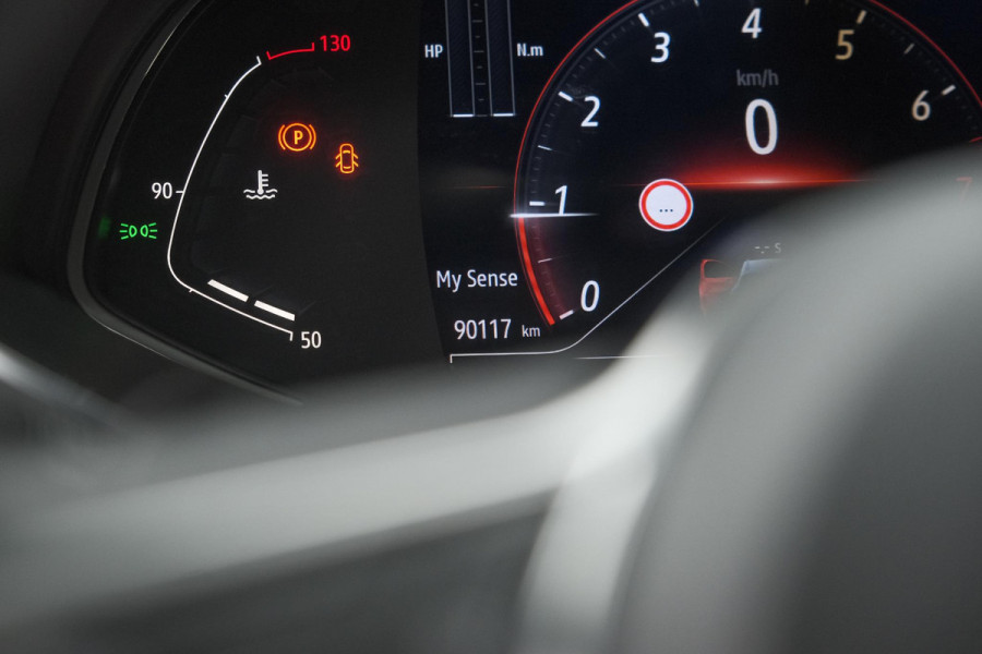 Renault Captur TCe 130 EDC Intens | Trekhaak | 360 Camera | Dodehoekdetectie | Groot Infotainmentscherm