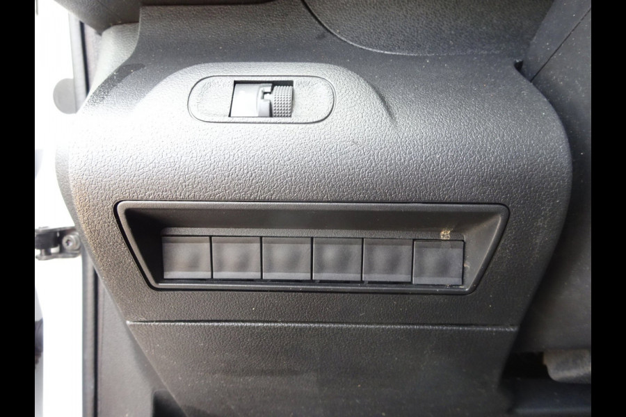 Peugeot Partner 1.2 PureTech Pro BENZINE BPM VRIJ AIRCO NAVI CRUISE CONTROL PDC SCHUIFDEUR
