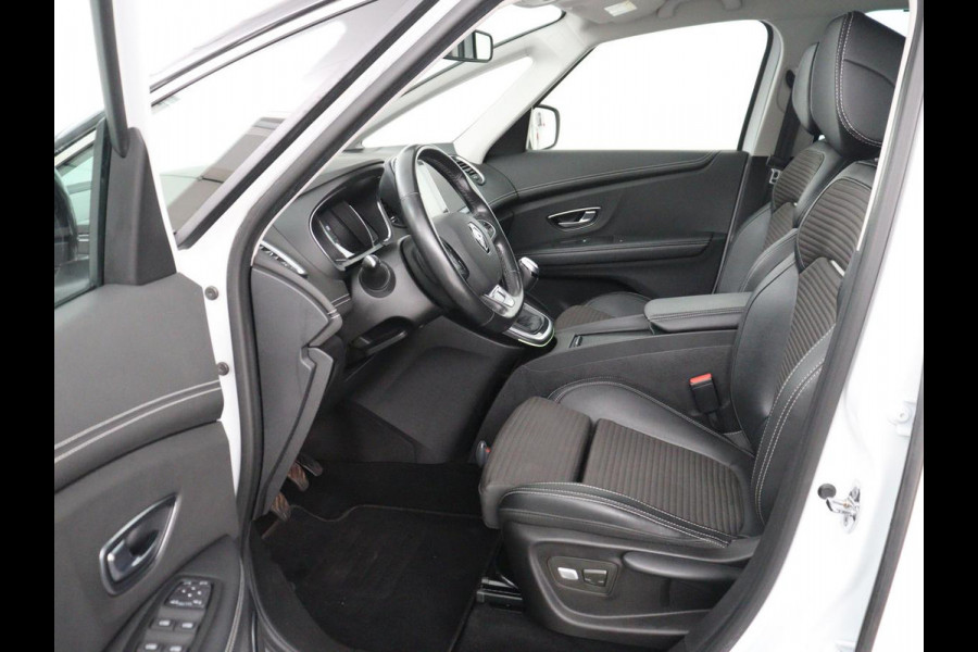 Renault Scénic 1.3 TCe Bose | Carplay | Camera | Trekhaak | Navigatie | LED | LM | Half Leer | Climate controle | Cruise control |  Massagestoel
