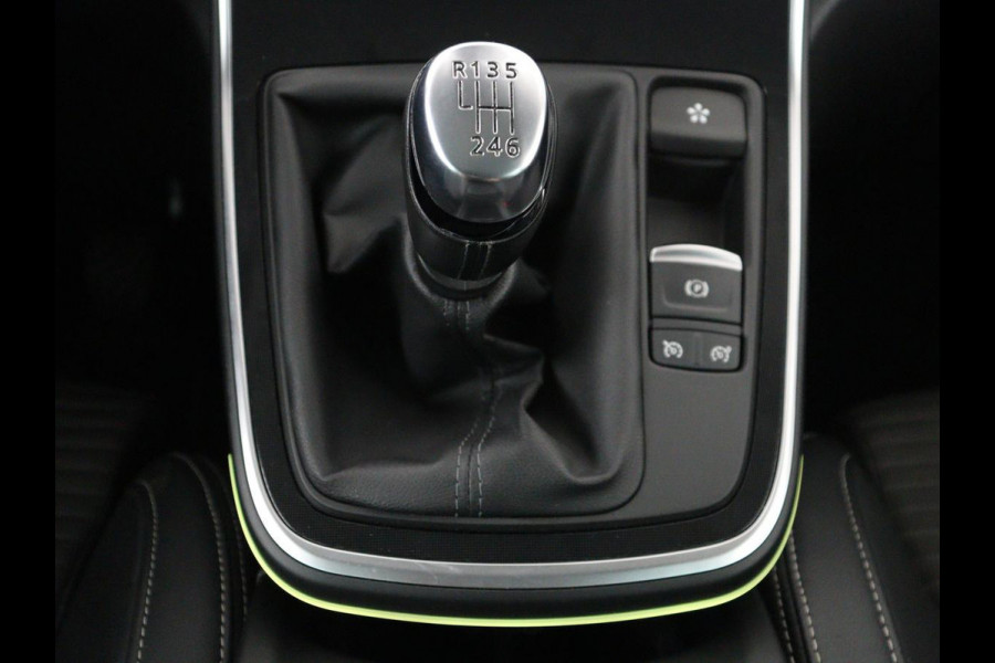 Renault Scénic 1.3 TCe Bose | Carplay | Camera | Trekhaak | Navigatie | LED | LM | Half Leer | Climate controle | Cruise control |  Massagestoel