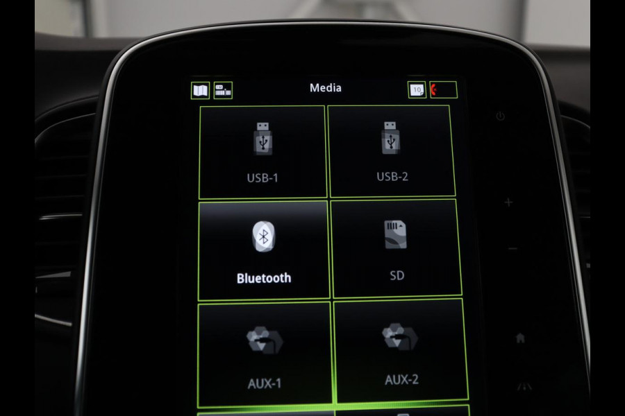 Renault Scénic 1.3 TCe Bose | Carplay | Camera | Trekhaak | Navigatie | LED | LM | Half Leer | Climate controle | Cruise control |  Massagestoel