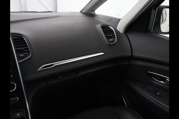 Renault Scénic 1.3 TCe Bose | Carplay | Camera | Trekhaak | Navigatie | LED | LM | Half Leer | Climate controle | Cruise control |  Massagestoel