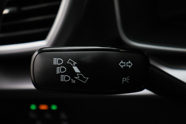 Seat Leon Sportstourer 1.0 eTSI FR Business Intense Eerste Eigenaar, Virtual Cockpit, ACC, Camera, Apple Carplay, LED, 18''