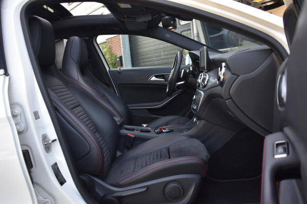 Mercedes-Benz GLA 180 Business Solution AMG Pano Stoelvw